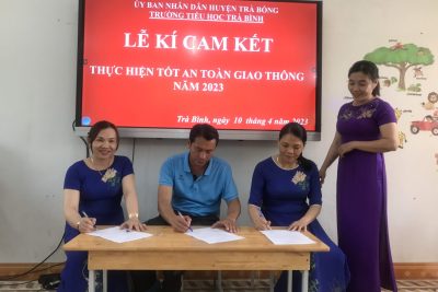 Lễ kí kết thực hiện tốt an toàn giao thông năm 2023