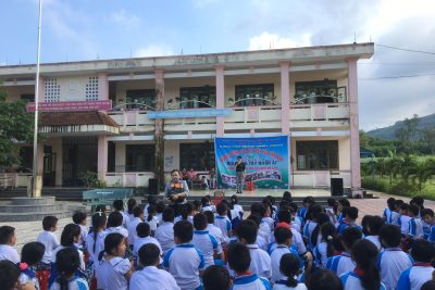 Trường tiểu học Trà Bình giao lưu văn hóa văn nghệ, nối vòng tay nhân ái với đoàn người khuyết tật Nghệ An – Hà Tĩnh